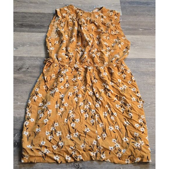 EMMA & MICHELE Women's Slip On Dress Size XL Mustard‎ Black White Floral - Picture 2 of 5